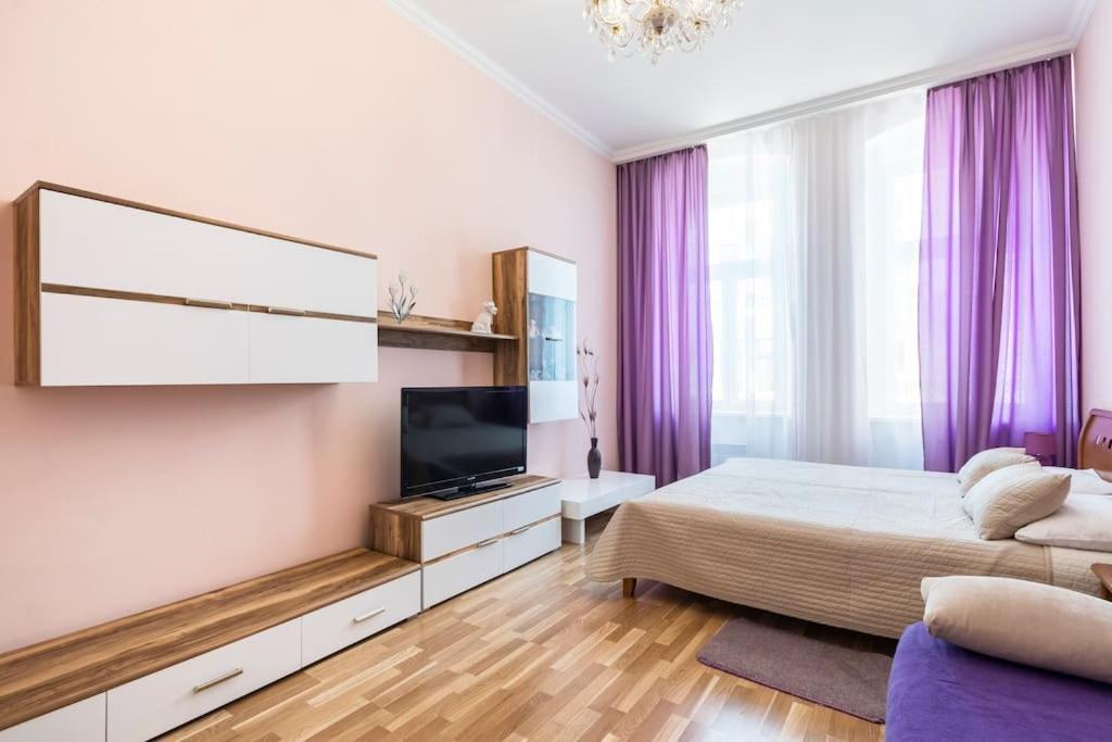 On Masaryka 39 *